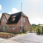 Hummerklippen A Feriehus *